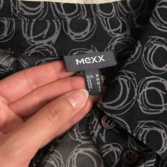 Sheer mesh collared button up blouse - Picture 2 of 4